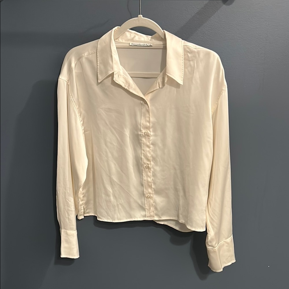 Abercrombie & Fitch Cream Button Down Shirt Timeless Elegance